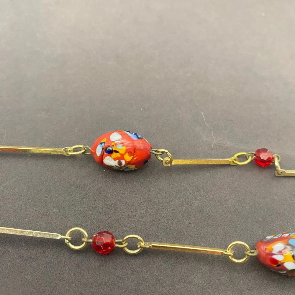 Vintage Murano Glass Millefiori Red Bead Necklace with gold tone link rods. - Picture 12 of 13